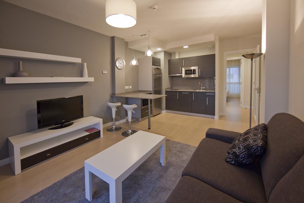 Apartamentos Irenaz Vitoria-Gasteiz Cameră foto